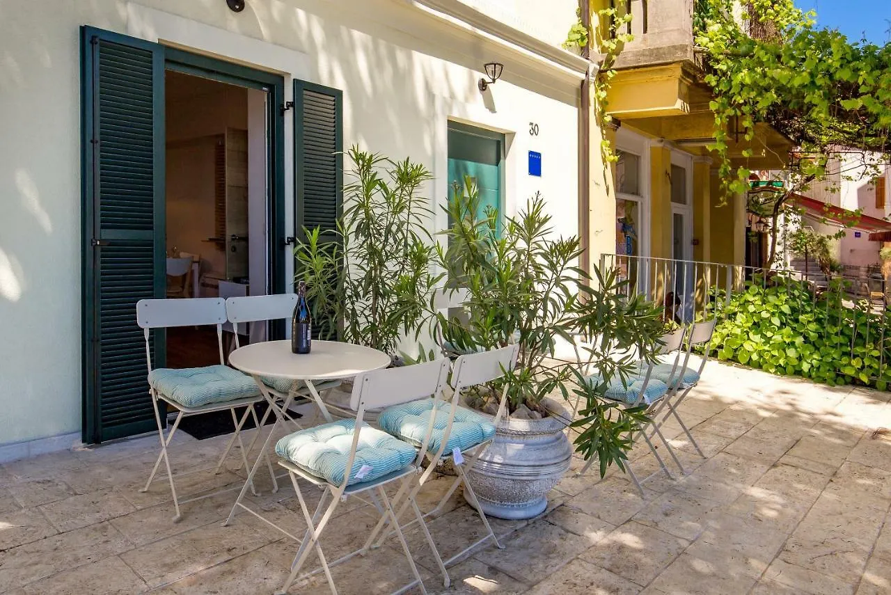 Rika Apartments On The Seaside